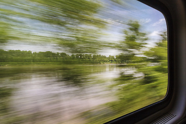 포토 JPG 해외이미지 나무 여행 백그라운드 창문 모션 추상 풍경 사람없음 초록색 강 갈색 기차 소프트포커스 해외202004 해외포토 식물 육상교통 컬러 무늬 대중교통 촬영기법 파일형식 이미지허브