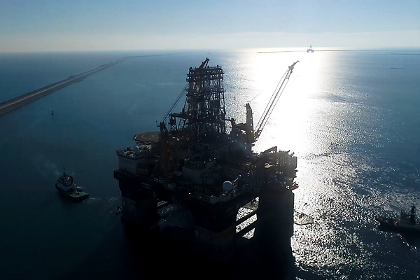 포토 JPG 해외이미지 식물 산업 바다 오렌지 자연 하늘 아침 해변 사람없음 물 일출 항구 힘 일몰 장비 탐험 화물 휘발유 석유 컨테이너 조선소 기중기 함선 연료 가스 포트 자원 단상 폴란드 내추럴 송곳 조작 해외202004 해외포토 주간 자연요소 유럽 배_교통 과일 교통시설 노을 운송업 중장비 생태계 파일형식 이미지허브