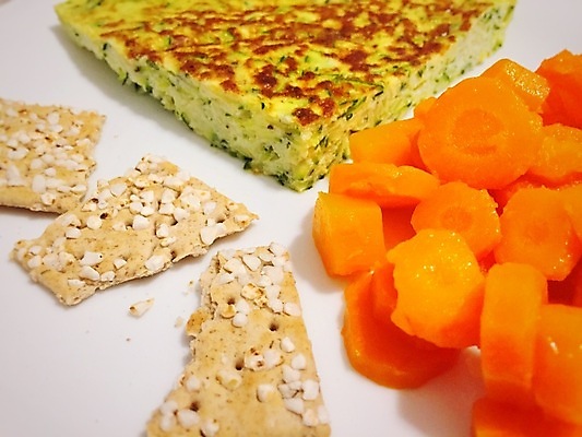 포토 JPG 해외이미지 전통 접시 음식 빵 조각 백그라운드 다이어트 채소 디저트 건강 사람없음 초록색 갈색 노란색 크래커 식당 계란 식사 저녁식사 당근 튀김 흰색 신선 달콤 맛 아침식사 자르기 먹기 유기농 건강식 오믈렛 스크램블 해외202004 해외포토 식기 웰빙 컬러 컨셉 모션 뿌리채소 쿠키 상점 알 계란요리 파일형식 이미지허브