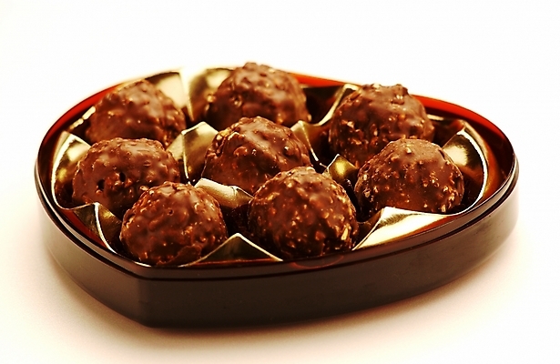 포토 JPG 기념일 음식 백그라운드 디저트 발렌타인데이 선물 사랑 이벤트 사람없음 초콜릿 하트 크런치 국내포토 모양 감정 데이이벤트 파일형식