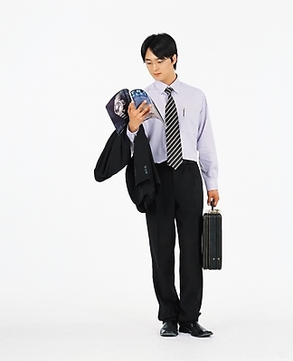 포토 JPG 스튜디오촬영 전신 남자 서류가방 가방 비즈니스 한명 서기 사람 정장 20대 성인 앞모습 직장인 비즈니스맨 잡지 남자만 남자한명만 성인남자만 청년만 청년남자만 청년남자한명만 성인한명만 성인남자한명만 성인만 국내포토 직업 1 잡화 옷 뷰포인트 모션 실내 청년 간행물 파일형식