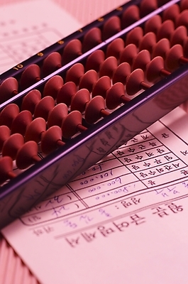 포토 JPG 백그라운드 비즈니스 근접촬영 사람없음 사무용품 주판 계산 오브젝트 급여명세서 국내포토 뷰포인트 문구용품 계산기 명세서 파일형식