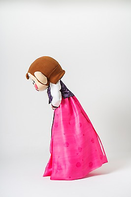 포토 JPG 스튜디오촬영 전신 여자 실내 허리숙이기 한명 서기 20대 성인 옆모습 한국인 원숭이 인사 한복 손모으기 원숭이캐릭터 동물탈 배꼽인사 원숭이머리 인형탈 여자만 청년여자한명만 성인여자한명만 국내포토 1 한국전통 뷰포인트 동물캐릭터 포유류 모션 숙이기 사람 동양인 손짓 청년 내부 예절 전통의상 탈 여자한명만 성인여자만 청년여자만 파일형식