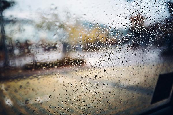 포토 JPG 주간 백그라운드 창문 자동차 풍경 사람없음 야외 가을 비 빗방울 차안 흐림 국내포토 자연요소 계절 육상교통 날씨 비_날씨 파일형식