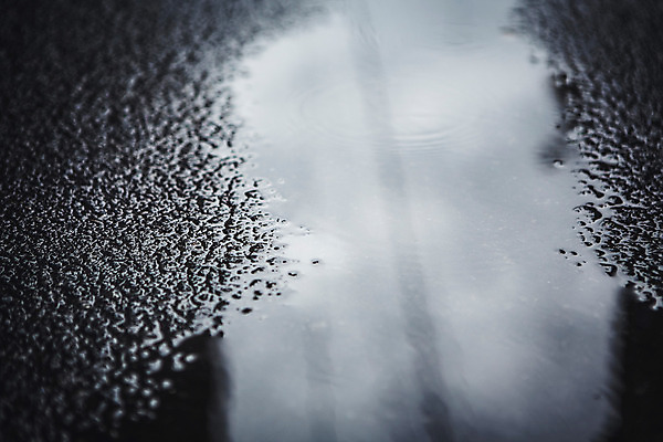 포토 JPG 주간 백그라운드 바닥 풍경 사람없음 야외 물 반사 비 국내포토 자연요소 날씨 파일형식