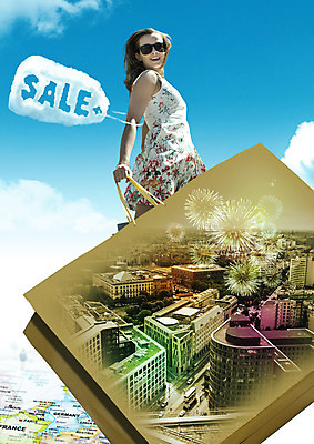 PSD 서양인 구름 편집이미지 여자 불꽃놀이 한명 들기 상반신 성인 옆모습 쇼핑 선글라스 쇼핑백 꼬리표 세일 도시 안경낌 이미지편집 자연요소 외국인 1 안경 뷰포인트 가방 모션 놀이 사람 라벨 파일형식