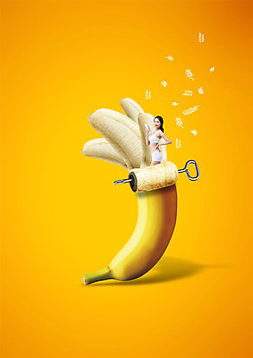 PSD 편집이미지 여자 바나나 한명 들기 상반신 20대 성인 옆모습 운동복 한국인 꼬챙이 물통 의료성형뷰티 말린_둥글게 성인여자한명만 이미지편집 1 옷 뷰포인트 컨셉 과일 모션 주방용품 사람 동양인 청년 여자한명만 성인여자만 파일형식