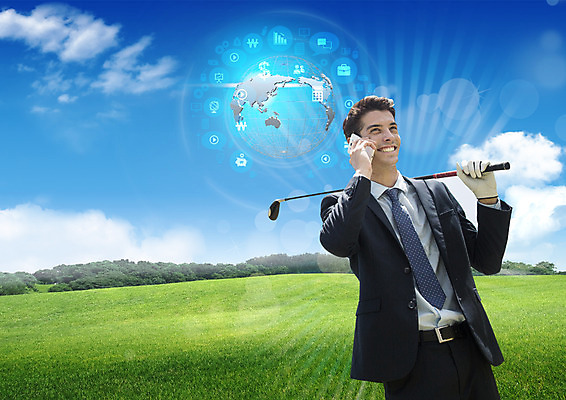 PSD 백인 구름 편집이미지 남자 지구 골프 골프장 하늘 한명 미소 정장 잔디 상반신 20대 성인 글로벌비즈니스 비즈니스맨 통화 성인남자한명만 이미지편집 자연요소 서양인 식물 1 옷 비즈니스 스포츠시설 모션 표정 사람 청년 글로벌 구기 직장인 남자한명만 성인남자만 파일형식