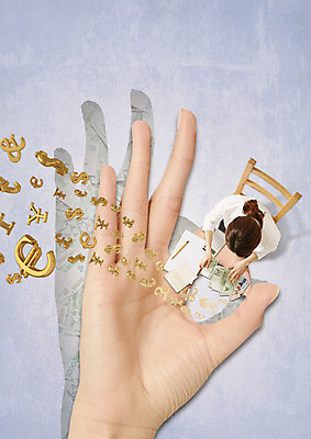 PSD 편집이미지 손 여자 지폐 한손 앉기 성인 두명 신체부위 30대 경제 달러 한국인 계산기 유로 원화 화폐기호 계산 엔 OK 통장 이미지편집 기호 돈 모션 문구용품 사람 동양인 손짓 장년 금융 장비 화폐 파일형식