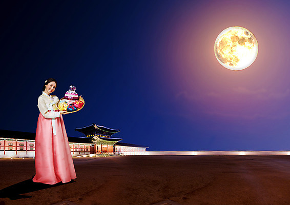 전신 PSD 편집이미지 여자 새해 복주머니 한명 서기 들기 성인 옆모습 30대 바구니 궁전 한국인 보름달 한복 경복궁 성인여자한명만 장년여자한명만 이미지편집 1 한국전통 뷰포인트 고건축 모션 전통소품 한국 사람 동양인 장년 달 전통의상 여자한명만 성인여자만 장년여자만 파일형식