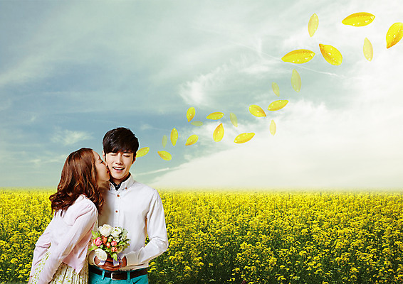 PSD 편집이미지 커플 여자 남자 꽃잎 꽃다발 꽃밭 키스 들기 상반신 20대 성인 두명 앞모습 옆모습 한국인 이미지편집 꽃 뷰포인트 관계 모션 사람 동양인 청년 애정표현 파일형식