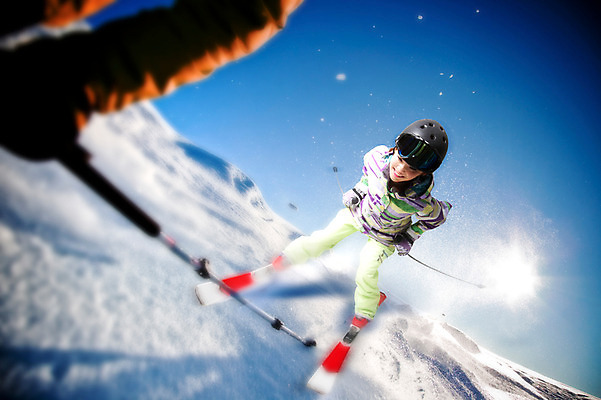 JPG 주간 구름 편집이미지 여자 겨울 하늘 스키 스키장 한명 20대 성인 야외 한국인 눈 디지털합성 스키복 스키장비 스키고글 디지털아트 성인여자만 편집실사 자연요소 1 옷 계절 스포츠용품 날씨 겨울스포츠 사람 동양인 청년 CG 여자만 성인만 파일형식