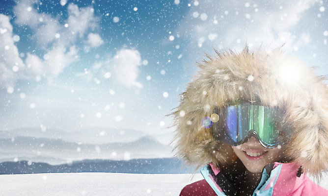 JPG 주간 구름 편집이미지 여자 겨울 하늘 스키장 산 한명 20대 성인 야외 눈 디지털합성 겨울산 스키고글 디지털아트 성인여자만 편집실사 자연요소 1 계절 날씨 사람 청년 CG 여자만 성인만 파일형식