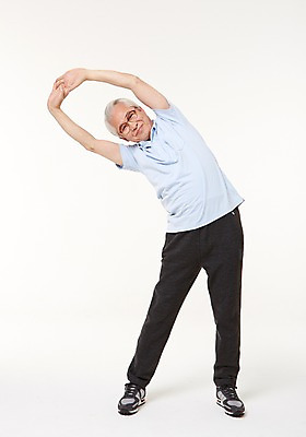 포토 JPG 스튜디오촬영 전신 할아버지 노년 남자 실내 건강 한명 서기 앞모습 실버라이프 스트레칭 한국인 60대 노인남자한명만 국내포토 1 라이프스타일 뷰포인트 모션 사람 동양인 성인 내부 운동 남자한명만 노인남자만 파일형식