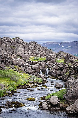 포토 JPG 주간 해외풍경 해외 유럽 아이슬란드 국립공원 풍경 사람없음 야외 강 세계문화유산 바위 싱벨리어 싱벨리어국립공원 국내포토 자연요소 공원 나라 문화재 돌_바위 파일형식