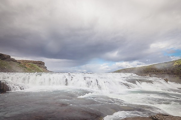 포토 JPG 주간 구름 해외풍경 해외 유럽 자연 하늘 아이슬란드 풍경 사람없음 야외 폭포 굴포스폭포 국내포토 자연요소 나라 생태계 파일형식
