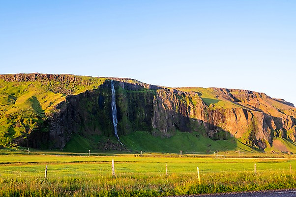 포토 JPG 주간 해외풍경 해외 유럽 자연 하늘 아이슬란드 풍경 잔디 사람없음 야외 폭포 셀야란즈포스폭포 국내포토 자연요소 식물 나라 생태계 파일형식