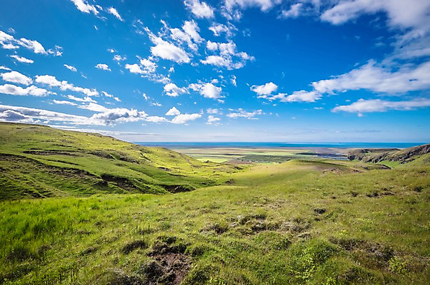 포토 JPG 주간 구름 해외풍경 해외 유럽 자연 하늘 아이슬란드 풍경 잔디 초원 사람없음 야외 트래킹 국내포토 자연요소 식물 나라 레저 생태계 파일형식