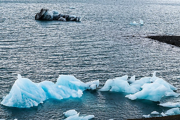 포토 JPG 주간 해외풍경 해외 유럽 호수 자연 아이슬란드 사람없음 야외 바위 빙하 요쿨살롱 국내포토 자연요소 나라 풍경 돌_바위 생태계 파일형식