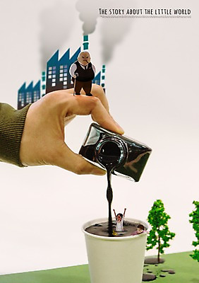 PSD 나무 편집 여자 남자 일러스트 공장 잉크 성인 세명 미니어처 환경오염 오염 종이컵 매연 소인국 잉크통 국내일러스트 식물 컨셉 공업 통 사람 컵 모형 일회용 파일형식