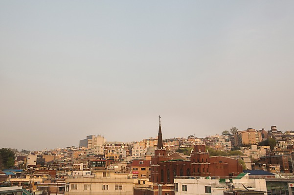 포토 JPG 주간 나무 백그라운드 자연 하늘 풍경 사람없음 야외 건물 교회 마을 일몰 봄 국내포토 자연요소 식물 건축물 계절 종교건축 노을 생태계 파일형식