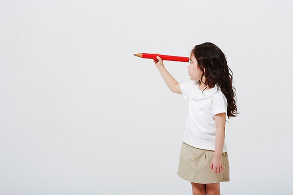 포토 JPG 스튜디오촬영 여자 어린이교육 실내 한명 서기 들기 상반신 옆모습 연필 유치원생 한국인 기록 흰배경 어린이만 소녀한명만 국내포토 1 교육 어린이 뷰포인트 백그라운드 모션 학용품 사람 동양인 내부 필기구 흰색 여자한명만 소녀만 파일형식