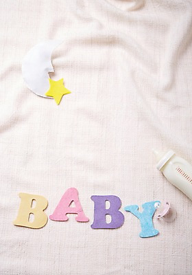 포토 JPG 스튜디오촬영 별 백그라운드 실내 사람없음 아기용품 달 젖병 천 국내포토 자연요소 내부 직물 오브젝트 파일형식