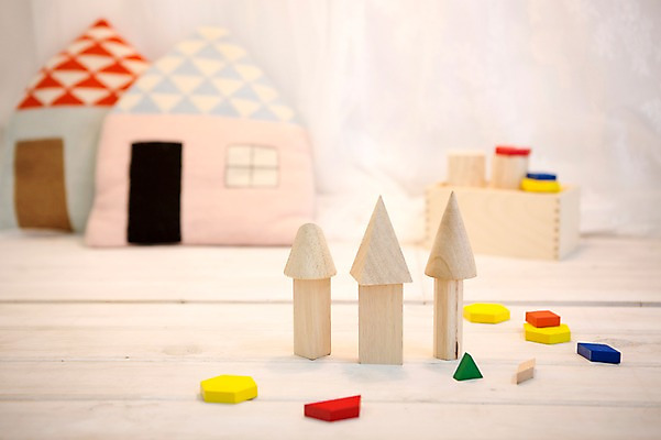 포토 JPG 스튜디오촬영 도형 쿠션 실내 사람없음 아웃포커스 장난감 아기용품 나무블록 국내포토 촬영기법 내부 목재 블록 오브젝트 파일형식