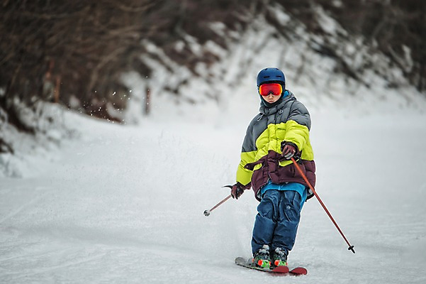 포토 JPG 주간 전신 남자 겨울 스키 스키장 고글 한명 서기 야외 앞모습 30대 설원 한국인 헬멧 스키복 스키선수 폴 활강 용평스키장 성인남자한명만 장년남자한명만 국내포토 자연요소 1 옷 계절 뷰포인트 모션 겨울스포츠 운동선수 눈_날씨 사람 동양인 장년 보호장비 스키용품 용평 남자한명만 성인남자만 장년남자만 파일형식