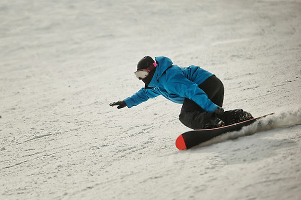 포토 JPG 주간 남자 겨울 스키장 고글 한명 야외 30대 설원 한국인 스노우보드 스키복 스노우보더 활강 눈보라 용평스키장 성인남자한명만 장년남자한명만 국내포토 자연요소 1 옷 계절 스키 운동선수 눈_날씨 사람 동양인 장년 보드_스포츠 용평 남자한명만 성인남자만 장년남자만 파일형식