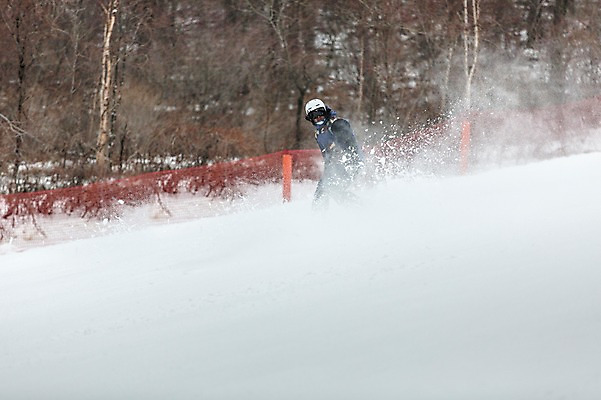 포토 JPG 주간 남자 겨울 스키장 고글 한명 상반신 야외 30대 설원 한국인 스노우보드 헬멧 스키복 스노우보더 활강 눈보라 용평스키장 성인남자한명만 장년남자한명만 국내포토 자연요소 1 옷 계절 스키 운동선수 눈_날씨 사람 동양인 장년 보드_스포츠 보호장비 용평 남자한명만 성인남자만 장년남자만 파일형식