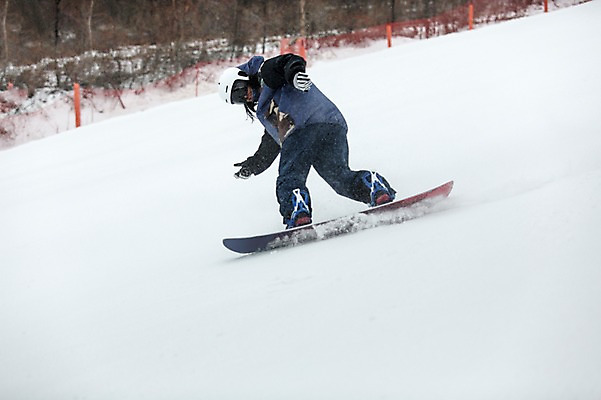 포토 JPG 주간 남자 겨울 스키장 고글 한명 야외 옆모습 30대 설원 한국인 스노우보드 헬멧 스키복 스노우보더 활강 눈보라 용평스키장 성인남자한명만 장년남자한명만 국내포토 자연요소 1 옷 계절 뷰포인트 스키 운동선수 눈_날씨 사람 동양인 장년 보드_스포츠 보호장비 용평 남자한명만 성인남자만 장년남자만 파일형식