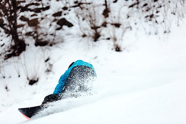 포토 JPG 주간 남자 겨울 스키장 한명 야외 30대 설원 한국인 스노우보드 스키복 스노우보더 활강 눈보라 용평스키장 성인남자한명만 장년남자한명만 국내포토 자연요소 1 옷 계절 스키 운동선수 눈_날씨 사람 동양인 장년 보드_스포츠 용평 남자한명만 성인남자만 장년남자만 파일형식