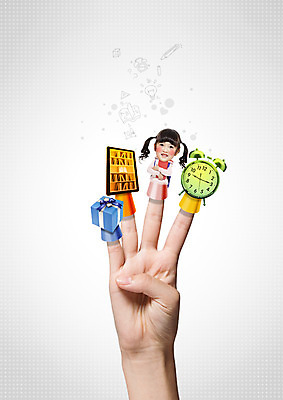 PSD 편집이미지 손 여자 어린이교육 책장 한손 두명 신체부위 선물상자 유치원생 한국인 자명종 4 손가락인형 이미지편집 교육 어린이 인형 시계 가구 선물 사람 동양인 상자 숫자 알람 파일형식