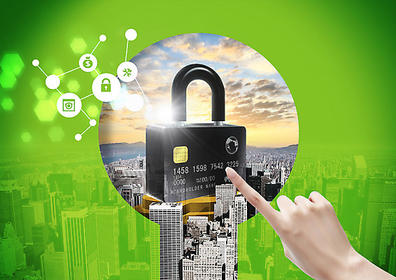 PSD 편집이미지 손 한손 자물쇠 한명 안전 신체부위 일몰 가리킴 도시 신용카드 연결 보안 열쇠구멍 이미지편집 1 사람 손짓 금융 노을 파일형식