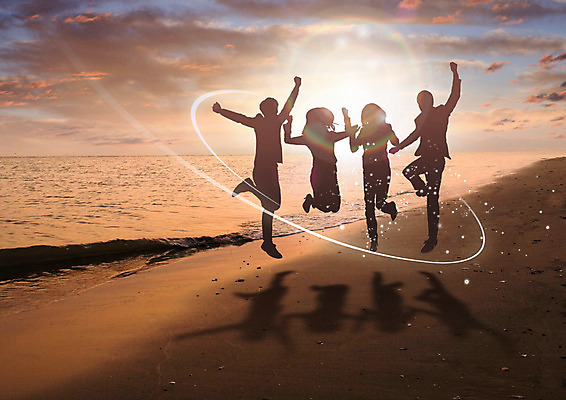 PSD 구름 편집이미지 실루엣 여행 하늘 사람 여러명 해변 모래사장 일출 점프 일몰 이미지편집 자연요소 바다 다수 모션 촬영기법 노을 파일형식