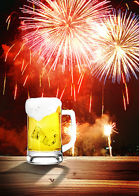 PSD 편집이미지 음식 한잔 생맥주 불꽃놀이 사람없음 목재 맥주잔 이미지편집 나무 1 술잔 재료 놀이 맥주 파일형식