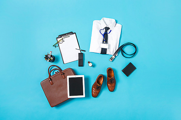 포토 JPG 스튜디오촬영 옷 패션 안경 구두 백그라운드 셔츠 서류가방 넥타이 사람없음 태블릿 볼펜 사무용품 벨트 지갑 손목시계 오브젝트 사원증 플랫레이 국내포토 잡화 시계 신발 상의 가방 비즈니스 장신구 문구용품 실내 전자제품 스마트기기 펜 플랫 파일형식