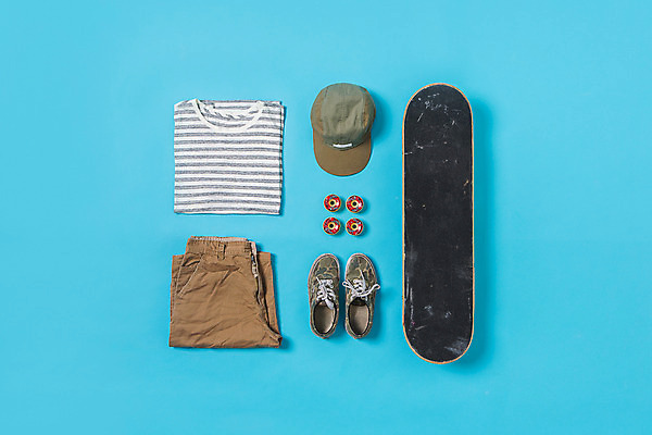 포토 JPG 스튜디오촬영 모자 옷 패션 백그라운드 운동화 티셔츠 바지 사람없음 스케이트보드 바퀴 오브젝트 플랫레이 국내포토 잡화 신발 셔츠 하의 실내 보드_스포츠 플랫 파일형식