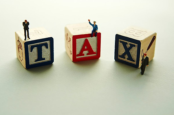 포토 JPG 스튜디오촬영 사람없음 미니어처 세금 나무블록 연말정산 국내포토 실내 목재 경제 모형 블록 파일형식