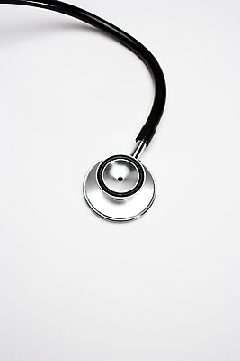 포토 JPG 해외이미지 스튜디오촬영 컨셉 청진기 의료기기 건강 사람없음 한개 약 건강관리 검은색 의사 흰색 흰배경 고립 부족함 해외202004 해외포토 1 컬러 백그라운드 의학 실내 관리 의료진 파일형식 이미지허브