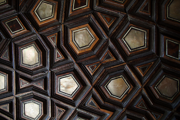 포토 JPG 해외이미지 디자인 여행 패턴 건축양식 엄마 이스탄불 미술 동양인 사람없음 내부 건물 목재 장식 숫자 문 궁전 골동품 업무 클래식 판화 칠면조 수공예 제국 하렘 해외202004 튀르키예 해외포토 나무 문자 건축물 건축 아시아 컨셉 고건축 무늬 재료 가족 조류 문화예술 인종 작업 공예 파일형식 이미지허브