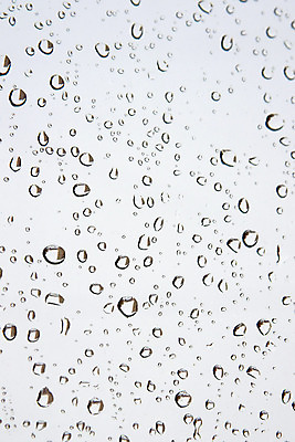 포토 JPG 해외이미지 겨울 창문 모션 유리 하늘 날씨 추상 휴식 사람없음 야외 건물 물 회색 운전 젖음 안개 시간 붓기 떨어짐 저녁 주차 빗방울 흐림 교외 해외202004 해외포토 자연요소 건축물 계절 컬러 컨셉 무늬 재질 비_날씨 야간 파일형식 이미지허브