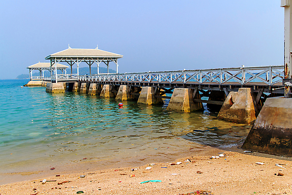 포토 JPG 해외이미지 구름 아시아 모래 파도 바다 섬 태국 자연 하늘 휴가 휴식 풍경 사람없음 야외 목재 물 파란색 컬러풀 항구 맑음 꿈 고급 산호 방파제 장면 석호 이국적 터키석 파라다이스 포상금 수평선 해외202004 해외포토 자연요소 나무 공공시설 나라 컬러 컨셉 돈 재료 교통시설 날씨 자포동물 보석 생태계 파일형식 이미지허브