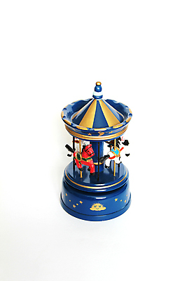 포토 JPG 해외이미지 디자인 공원 행복 길 어린이 분홍색 백그라운드 이동 모션 놀이 탁자 휴가 미술 사람없음 목재 장식 장난감 기쁨 놀이공원 방 수확 골동품 흰색 원형 승차 서커스 자르기 오브젝트 복고 조랑말 회전목마 바둑 공평 고립 사방 옛날 해외202004 해외포토 도형 나무 공공시설 감정 컬러 가구 컨셉 농업 재료 문화예술 사람 테마파크 말_동물 놀이기구 파일형식 이미지허브