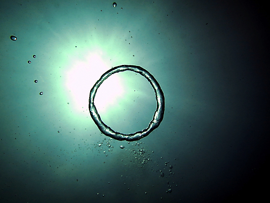 포토 JPG 해외이미지 사람없음 빛 수중 원형 고리 해외202004 해외포토 도형 파일형식 이미지허브