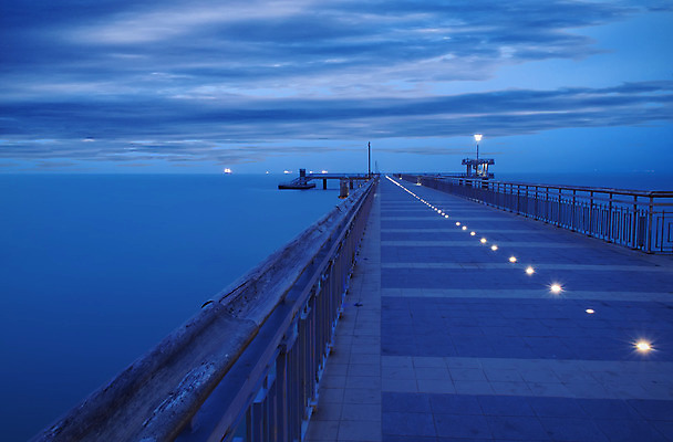 포토 JPG 해외이미지 구름 바다 백그라운드 자연 벽지 하늘 아침 날씨 풍경 사람없음 야외 물 파란색 빛 컬러풀 햇빛 태양 평화 일출 항구 검은색 어둠 새벽 바위 만 속도 포트 불가리아 수평선 해외202004 해외포토 주간 자연요소 컬러 컨셉 교통시설 노을 돌_바위 생태계 파일형식 남유럽 이미지허브
