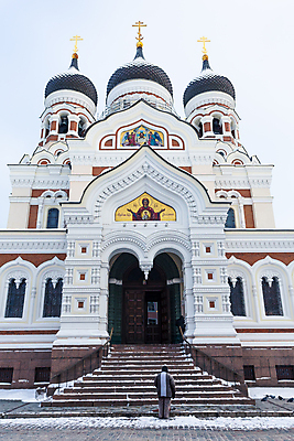 포토 JPG 해외이미지 전통 유럽 종교 바다 겨울 건축양식 창문 하늘 지붕 거리 주택 사람없음 건물 여름 세계 교회 탑 기도 도시 중세 역사 재산 해안도시 포트 타운 첨탑 남쪽 구시가지 스칸디나비아 신앙심 에스토니아 옛날 해외202004 해외포토 건축물 계절 건축 나라 종교건축 금융 방향 파일형식 이미지허브