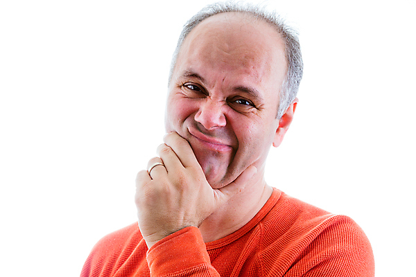 포토 JPG 해외이미지 손 남자 감정 얼굴 중년 한명 사람 흰색 표현 범죄 찡그림 후회 고립 미안 셀프 소셜 탈모 카피스페이스 해외202004 해외포토 1 컬러 표정 성인 신체부위 공백 사죄 증상 파일형식 이미지허브