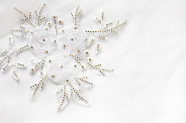 포토 JPG 해외이미지 드레스 여자 결혼 백그라운드 추상 선물 사람없음 빛 우주 흰색 축하 직물 가운 고급 실크 구슬 그림 질감 부드러움 자수 파스텔톤 해외202004 해외포토 옷 컬러 컨셉 무늬 사람 이벤트 감각 파일형식 이미지허브